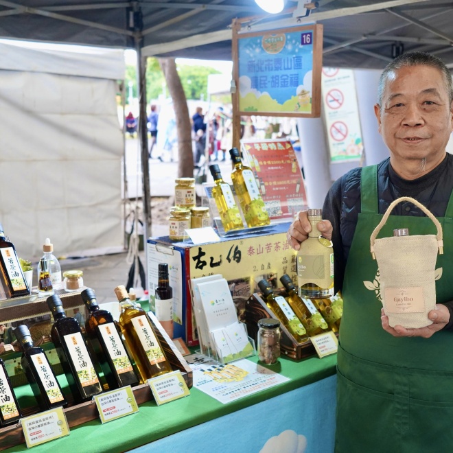 胡金福農民於花博農民市集展售照片